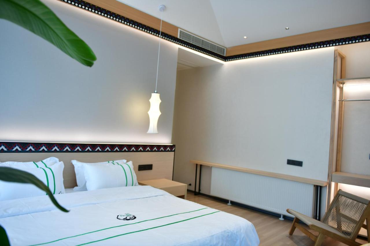 Xishu Garden Inn - Travel Agency Service - Car Rent Service - English Speaking Chengdu Eksteriør billede