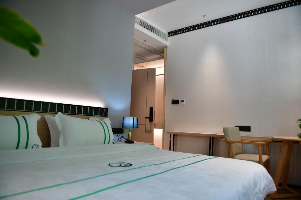 Xishu Garden Inn - Travel Agency Service - Car Rent Service - English Speaking Chengdu Eksteriør billede