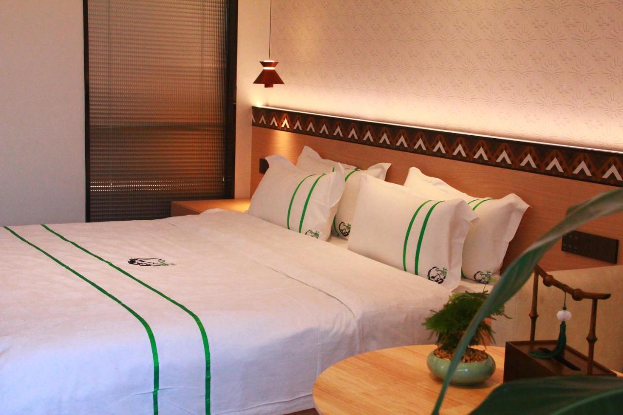 Xishu Garden Inn - Travel Agency Service - Car Rent Service - English Speaking Chengdu Eksteriør billede