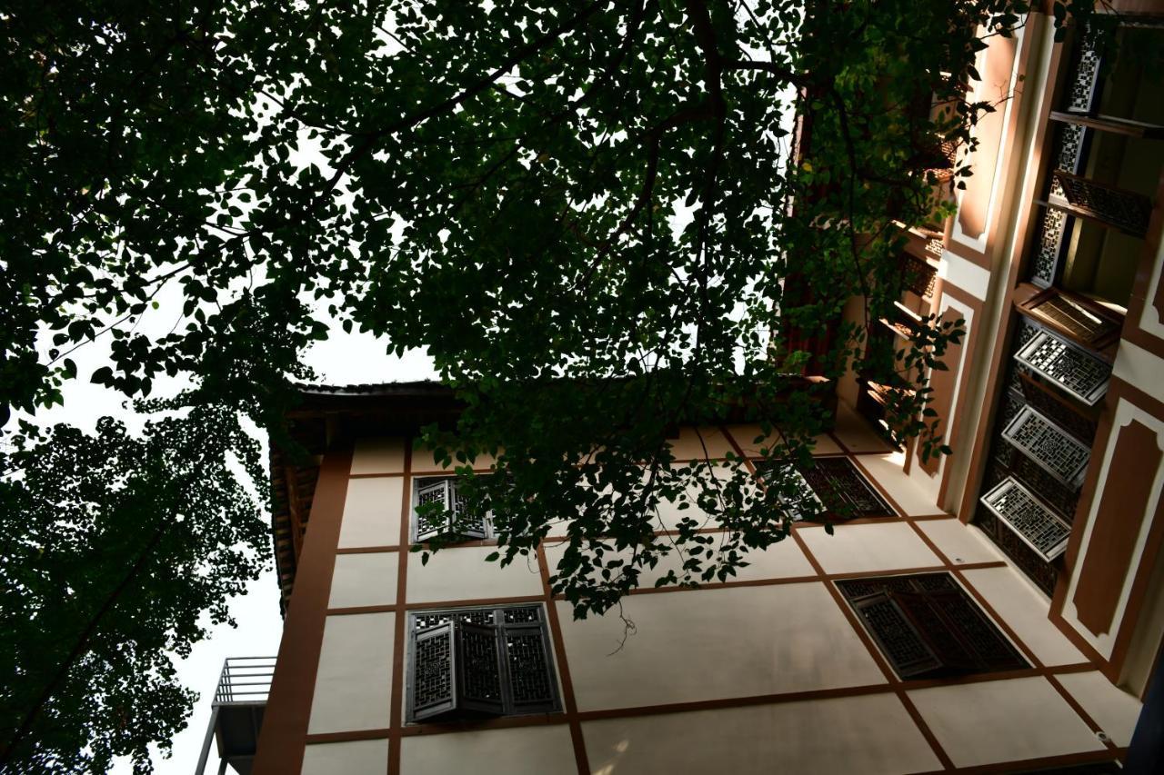 Xishu Garden Inn - Travel Agency Service - Car Rent Service - English Speaking Chengdu Eksteriør billede