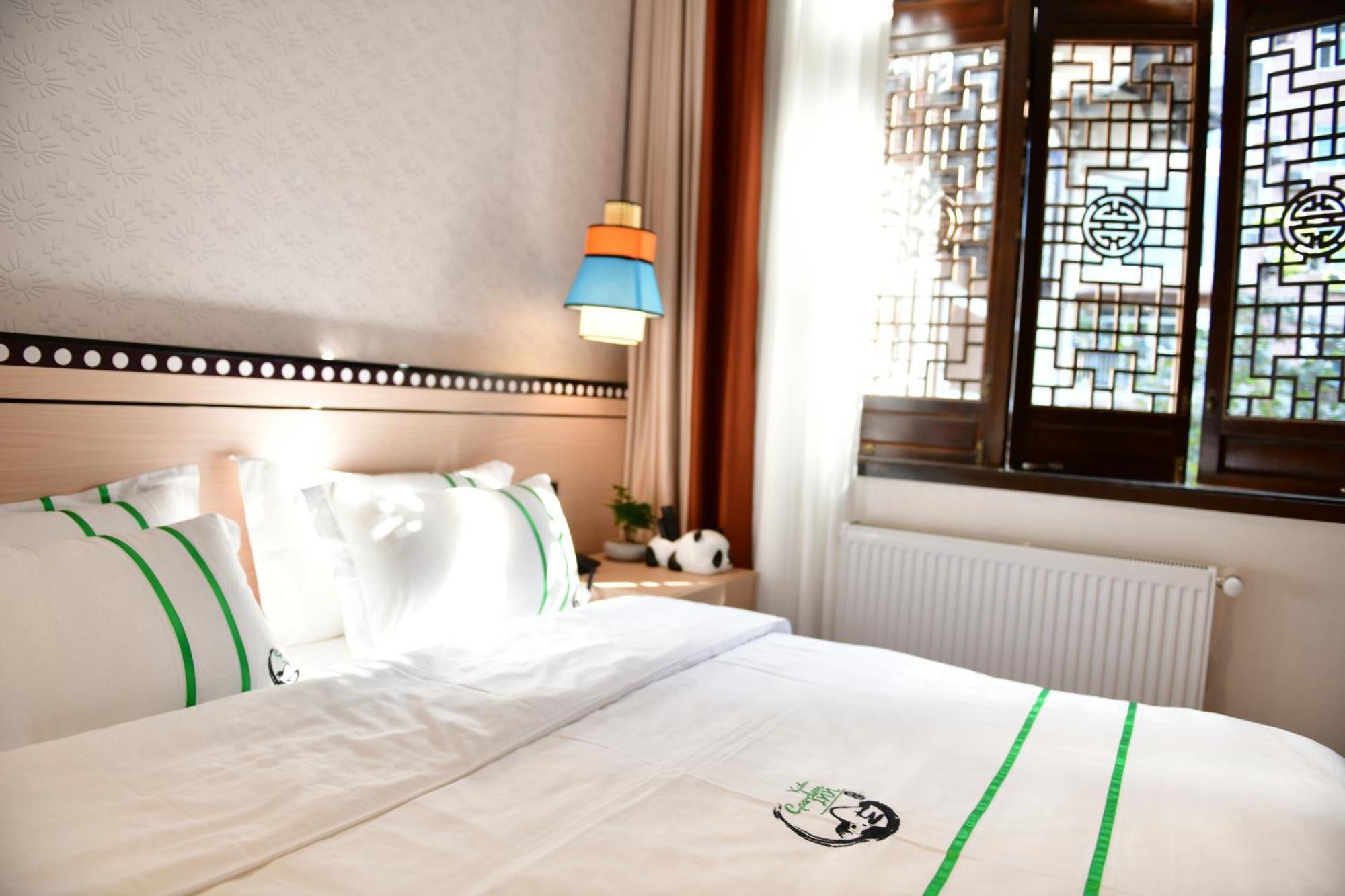 Xishu Garden Inn - Travel Agency Service - Car Rent Service - English Speaking Chengdu Eksteriør billede